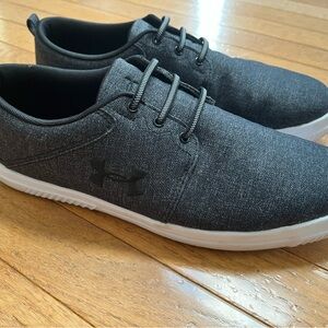 Under Armour Men's Charcoal Sneakers - slip on, no tie